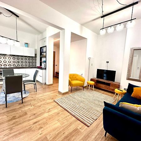 Appartamento Lombardo'S Family - Free Private Parking 700M From The Station! La Spezia Esterno foto