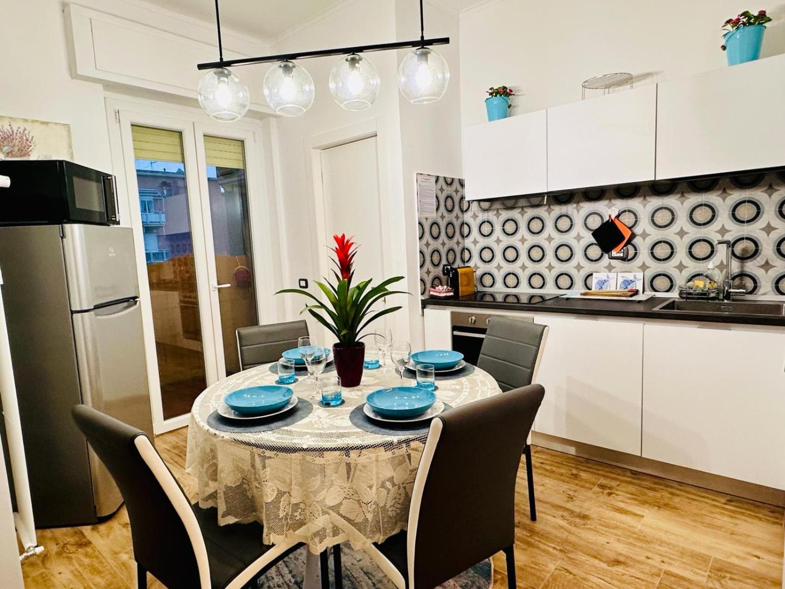 Appartamento Lombardo'S Family - Free Private Parking 700M From The Station! La Spezia Esterno foto